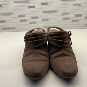 Size 7 brown open heeled clog booties